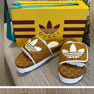 Gucci Brown and White Sandals